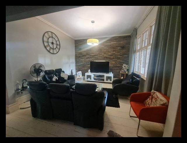 3 BEDROOM TOWNHOUSE FOR SALE IN WINDERMERE